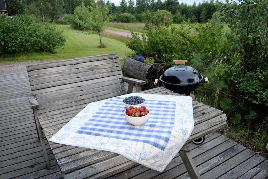 Hotel Hanhi Lapinjärvi Kültér fotó