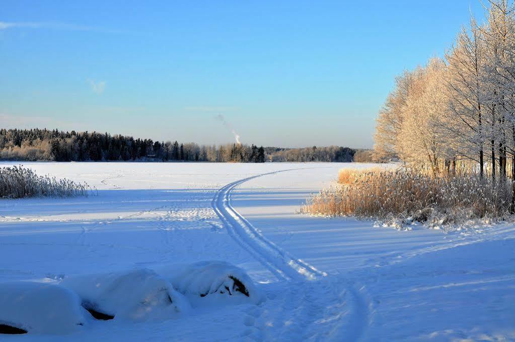 Hotel Hanhi Lapinjärvi Kültér fotó